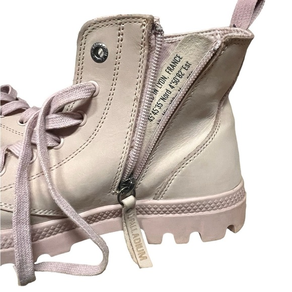 Palladium high tops sz 7 - Picture 3 of 6